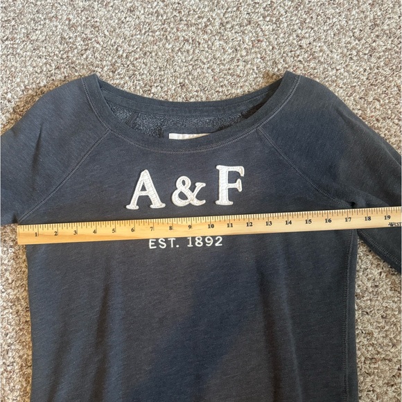 Abercrombie & Fitch Sweatshirt - Picture 5 of 6